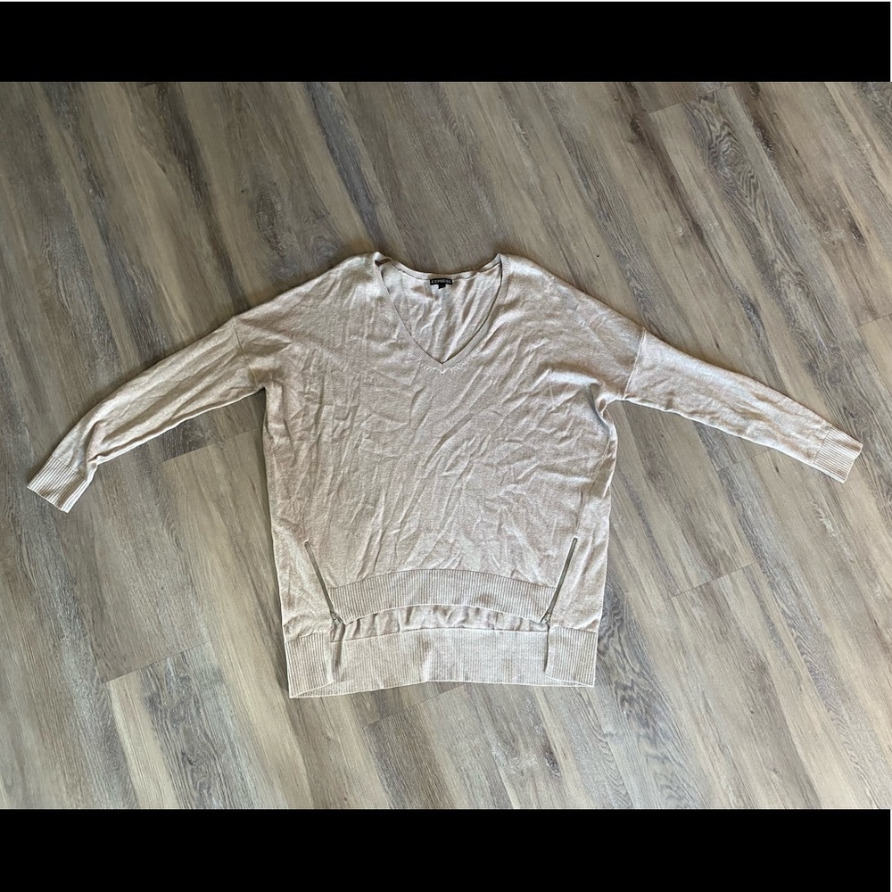 Medium oversized Express sweater